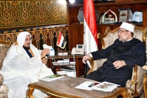 الأمين العام للمجلس يعقد اجتماعًا مع الأستاذ الدكتور محمد مختار جمعة وزير الأوقاف المصري