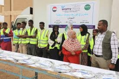 &quot;الندوة&quot; توزع 20 ألف وجبة ساخنة على اللاجئين والنازحين في السودان